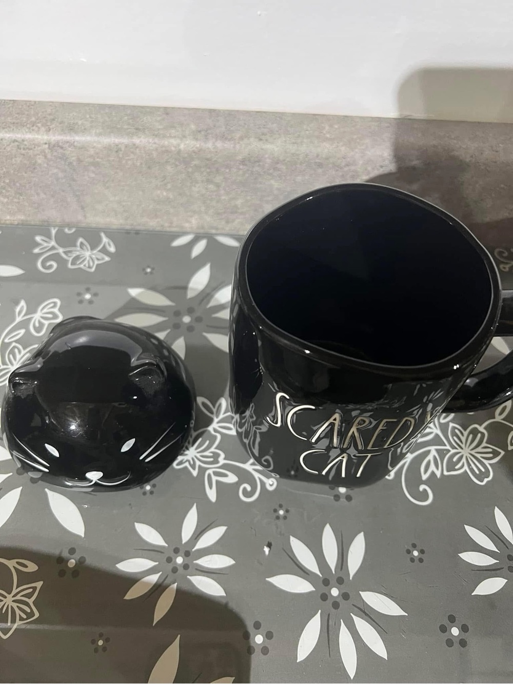 Rae Dunn Scaredy Cat Black Ceramic Mug with topper - Picture 2 of 3